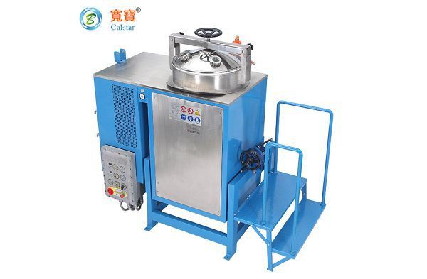 Hogyan oldja fel az oldószer -helyreállító gép a vegyes oldószereket?